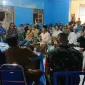Kondisi hearing di Alua Kantor Desa Dasan Lekong Kecamatan Sukamulia. (Ong)