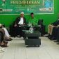 TGH. Hazmi Hamzar saat mendaftar sebagai Calon Bupati Lombok Timur Melalui PPP. (Foto: www.lombokini.com)