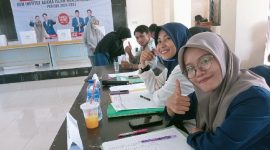 Panitia pemungutan suara Pemilwa IAIH Pancor. (foto/www.lombokini.com)