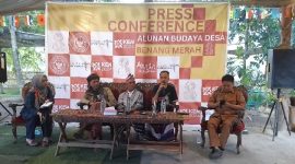 Konferensi pers Alunan Budaya Pringgasela, Kabupaten Lombok Timur. (sumber: lombokini.com)