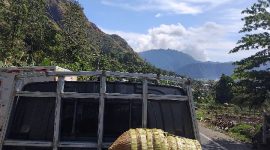 Perjalanan menuju Sembalun Menggunakan Pick Up Gran Max 1.5. (foto:www.lombokini.com)