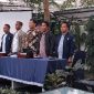 KPU Lombok Timur melakukan sosialisasi Pemilukada serentak 2024 bersama insan pers. ( sumber: www.lombokini.com)