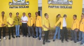 Pemberian KTA Partai Golkar sekaligus pemasangan jaket kepada Edwin Hadiwijaya sebagai simbol diusung. (foto: iatimewa)