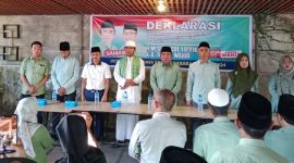 Luthfi-Wahid Gelar deklarasi dan kukuhkan Tim Pemenangan Kecamatan. (Foto: Lombokini.com).