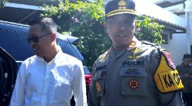 Kapolres Lombok Timur, AKBP Hariyanto (kiri) bersama Pj Bupati Lombok Timur, H. Muhammad Juaini Taofik. (foto: ong)