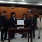Penandatanganan nota kesepakatan bersama antara Pemda Lombok Timur dan DPRD . (foto: ong)
