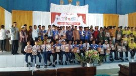 Ratusan Siswa Berprestasi SMPN Sederajat di Lombok Timur Terima Penghargaan. (foto: ong)