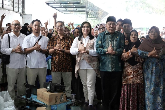 DPR RI dan BGN Gelar Sosialisasi Program Makan Bergizi Gratis di Lombok Timur. (Foto: Lombokini.com).