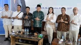 Ratusan Warga Lombok Timur Antusias Ikuti Sosialisasi Program Makan Bergizi Gratis dari DPR RI dan BGN.