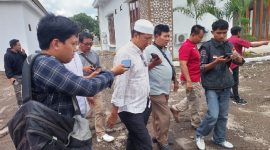 Ketua Komisi IV DPRD Lombok Timur, H Lalu Hasan Rahman saat melakukan sidak ke pendopo Wakil Bupati, Senin 24 Februari 2025. (Foto: Lombokini.com)