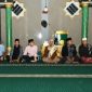 Wakil Bupati Lombok Timur, H. Moh. Edwin Hadiwijaya, menghadiri safari Ramadan di Masjid Nurul Huda Paokpampang Timur, Kecamatan Sukamulia, pada Rabu malam, 19 Maret 2025. (Foto: Lombokini.com)