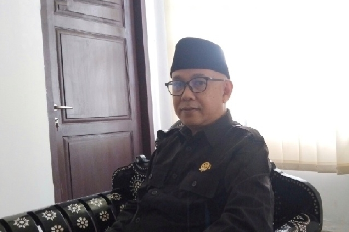 Ketua DPRD Lombok Timur, Muhammad Yusri, A. Md, Kep. (Foto: Lombokini.com).

