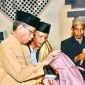 Safari Ramadan di Suralaga: Wabup Lombok Timur, Edwin Hadiwijaya Sampaikan Bantuan Sembako Rp 40 Miliar dan Percepat SK CPNS-PPPK. (Foto: Lombokini.com).