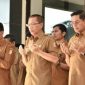Iron-Edwin Bakal Mutasi 7 Pejabat Eselon II dan 25 Eselon III. (Foto: Lombokini.com).
