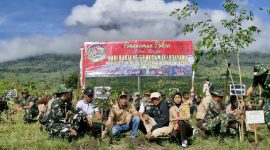 Wakil Bupati Lombok Timur dan TNI Hijaukan Rinjani dengan 580 Pohon Endemik. (Foto: Lombokini.com).