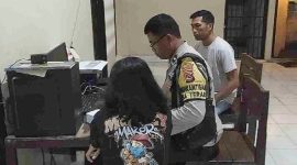 Motor dan HP Siswi Asal Jonggat Lombok Tengah Dibawa Kabur oleh Pria yang Baru Dikenal di Facebook. (Foto: Lombokini.com/Humas Polres Lotim).