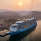Kapal pesiar terbesar kelas Quantum, MV Quantum of the Seas, bersandar di Pelabuhan Gilimas Lembar, Lombok Barat, membawa ribuan wisatawan mancanegara. Kedatangannya menandai peningkatan kunjungan kapal mewah ke destinasi eksotis NTB, memperkuat posisi Lombok sebagai hub wisata bahari internasional. (Foto: Lombokini.com).
