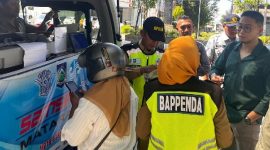 Pemprov NTB Beri Keringanan Pajak Kendaraan bagi Warga Tidak Mampu Lewat Gebyar Gebyar Pajak Kendaraan Bermotor. (Foto: Lombokini.com/Bappenda NTB). 