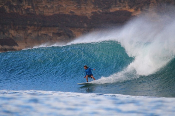 Setalah Bupati Iron Tertibkan Wisata Ekas, Wisatawan Asing Puas dan Nyaman. (Foto: Lombokini.com/Surfing Indonesia).