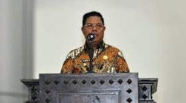 Bupati Lombok Timur H. Haerul Warisin Galang Sinergi Camat dan Kepala Desa untuk Reaktivasi PBI JK dan Penagihan PBB. (Foto: Lombokini.com).
