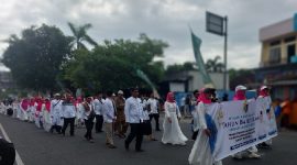 Pemkab Lotim Buka Festival Muharram 2025 dengan Pawai Meriah. (Foto: Lombokini.com).