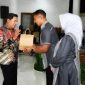 Bupati Lotim Haerul Warisin Kenang Jasa Besar Dandim Bayu Sigit di Acara Pisah Sambut. (Foto: Lombokini.com).