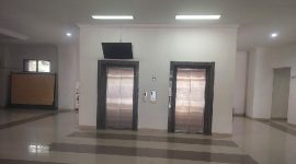 Pegawai Kantor Bupati Lombok Timur Keluhkan Lift Rusak dan Kran Bocor. (Foto: Lombokini.com).
