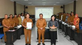 Bupati Lombok Timur Luncurkan Tim Smart JKN untuk Tingkatkan Layanan BPJS. (Foto: Lombokini.com).