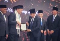 Bupati H. Haerul Warisin Raih Penghargaan Nasional Sebagai Kepala Daerah Pendukung Zakat. (Foto: Lombokini.com/Istimewa).