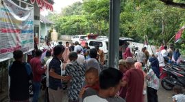 Donatur Singapura Beri Santunan ke 300 Yatim dan Lansia di Lombok Timur. (Foto: Lombokini.com).