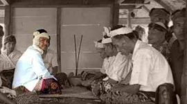 Tradisi Sorong Serah Aji Krame memperkuat ikatan kedua keluarga dan melestarikan warisan budaya leluhur Suku Sasak. (Foto: Lombokini.com/Dok. Pribadi).