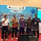 Haji Subhan (baju putih, paling kanan) berpose bersama perwakilan Pemprov dan BI Jambi usai memaparkan strategi stabilisasi harga cabai di Hotel Marumatta Senggigi, Senin 25 Agustus 2025. (Foto: Lombokini.com).