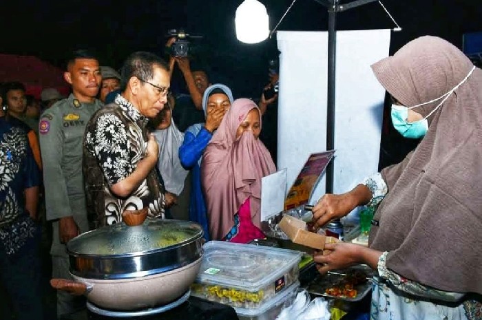 Bukan Bazar Biasa: Car Free Night Lombok Timur Dongkrak Perekonomian UMKM Lokal. (Foto: Lombokini.com).