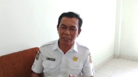 Kepala Desa Tanjung Luar, Daeng Saiful Rahman. (Foto: Lombokini.com).