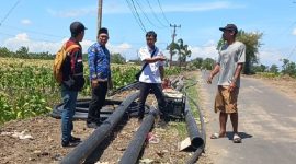 Tim Monev Pemkab Lombok Timur Pastikan Proyek Air Bersih PUPR Berjalan Optimal. (Foto: Lombokini.com).