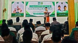 Para delegasi dari 21 cabang menyimak dengan khidmat pembukaan Musda XI Pemuda NW Lombok Timur, Ahad 7 September 2025 yang digelar di Kantin Inspirasi Anjani. (Foto: Lombokini.com).