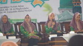 Muslimat NWDI Gelar Bakti Sosial Sambut HUT Akbar ke-90 NWDI dan Haul ke-28 Maulana Syaikh. (Foto: Lombokini.com/Istimewa).