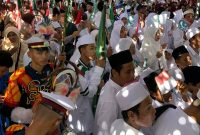 Hari Kedua Pawai Ta’aruf, 203 Kontingen Meriahkan Hultah NWDI ke-90. (Foto: Lombokini.com).