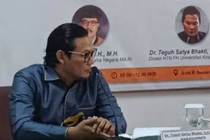 Kapitalisasi Demokrasi dan Robohnya Meritokrasi. (Foto: Lombokini.com).