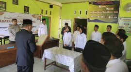 Menguatkan Layanan, Pj. Kepala Desa Puncak Jeringo Lantik Dua Perangkat Baru. (Foto: Lombokini.com).