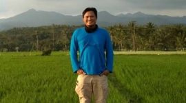 Praktisi Hukum dan Pemerhati Lingkungan, Teguh Satya Bhakti. (Foto: Lombokini.com/Dok. Pribadi).