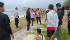 Pemancing Lombok Tengah Terseret Ombak ke Laut Lepas. (Foto: Lombokini.com).
