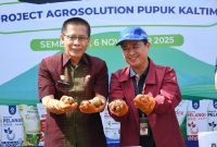 Wakil Bupati dan Direktur Kementan Panen Kentang di Sembalun, Kamis 6 November 2025. (Foto: Lombokini.com).