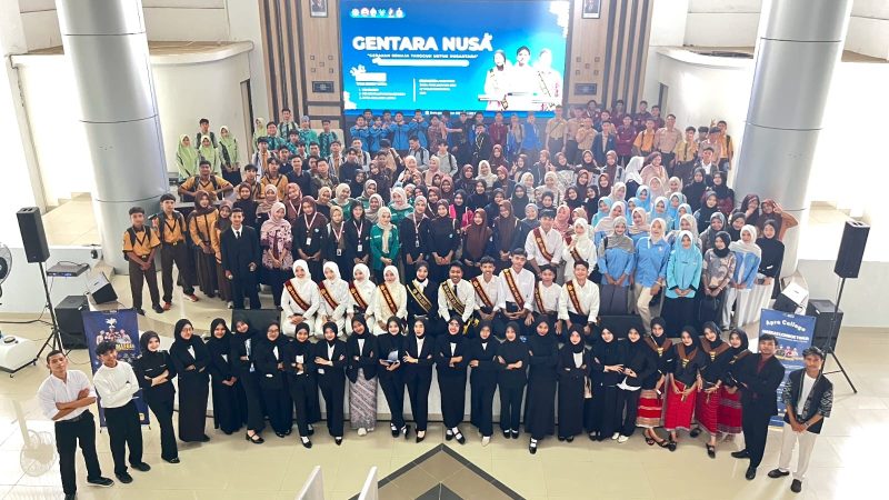 Densus 88 dan GenRe Lombok Timur Lantik Duta Muda Pencegah Intoleransi 2025. (Foto: Lombokini.com).