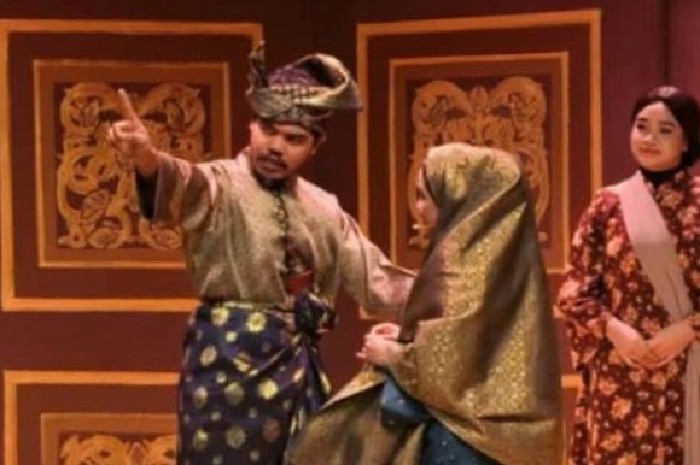 Pementasan Purbawara 'Matinya Seorang Pahlawan' : Reinvensi dan Cultural. (Foto: Lombokini.com/Dok.Pribadi).
