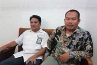 Kepala Dinas Pariwisata Lombok Timur, Widayat, dan Staf Khusus Pariwisata, Ahmad Roji', memastikan keamanan destinasi wisata jelang libur Nataru 2025. (Foto: Lombokini.com).