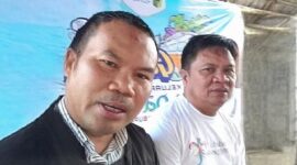 Widayat, Kadispar Lombok Timur dan Stfsus Bidang Pariwisata Lombok Timur, Akhmad Roji. (Foto: Lombokini.com).