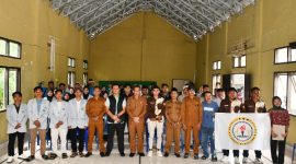 Wakil Bupati Lombok Timur, H. Moh. Edwin Hadiwijaya, membuka kegiatan IKMM Mengabdi 2026 di Desa Lendang Nangka Utara, Senin 26 Januari 2026. (Foto: Lombokini.com/Humas Pemkab Lotim).