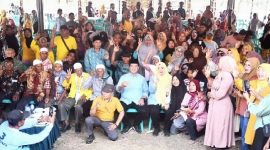 Gubernur NTB Lalu Muhammad Iqbal dan Wakil Gubernur NTB Indah Dhamayanti Putri dalam sebuah acara di Pulau Sumbawa beberapa waktu lalu. (Foto: Lombokini.com).