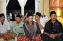 Warga Lengkok Embuk Mamben Lauk Khidmati Peringatan Nuzulul Qur'an, Hadirkan Qori Internasional dan Nasional. (Foto: Lombokini.com).